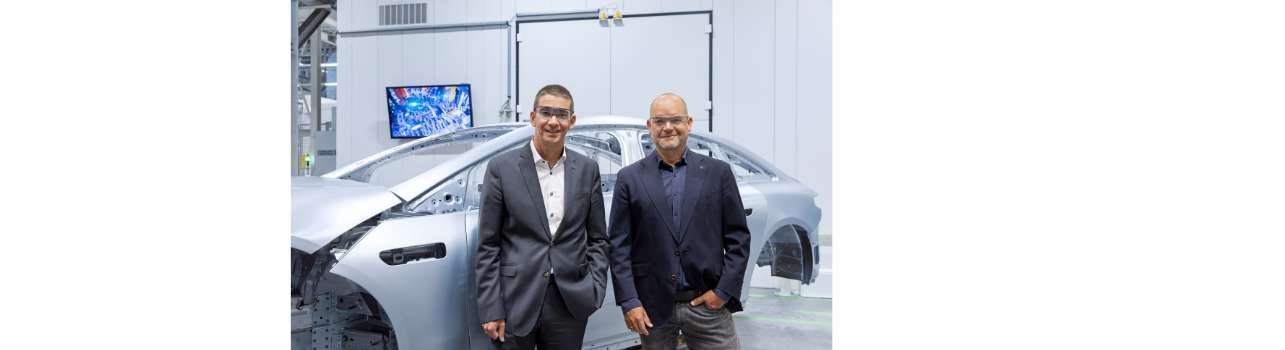 Smart Factory: Digital maintenance of TRUMPF laser in the global Mercedes-Benz production network